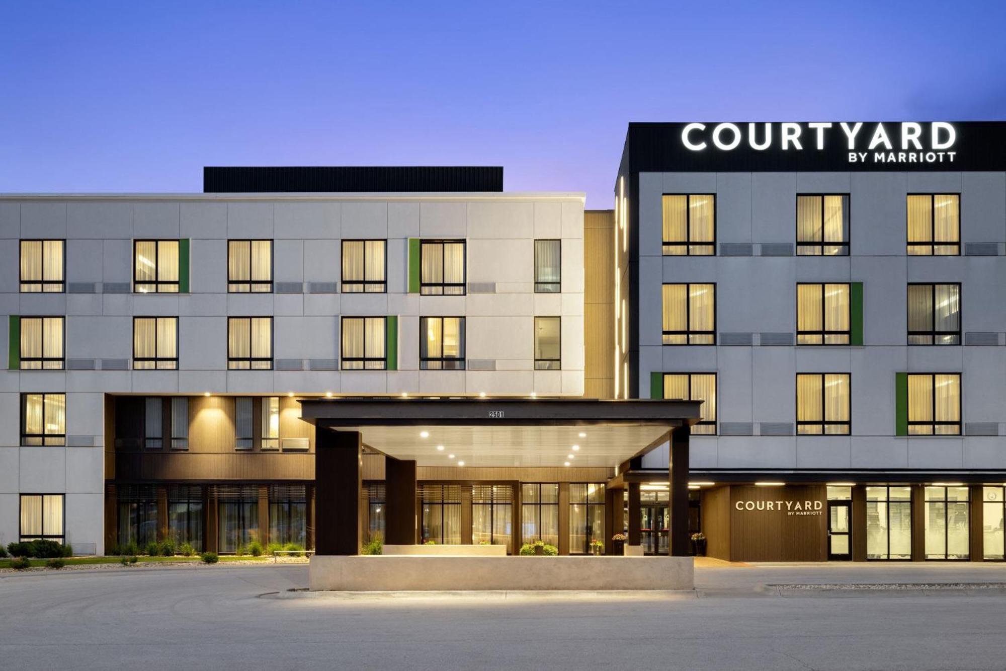 Courtyard By Marriott Omaha East/Council Bluffs, Ia Hotel Exterior photo
